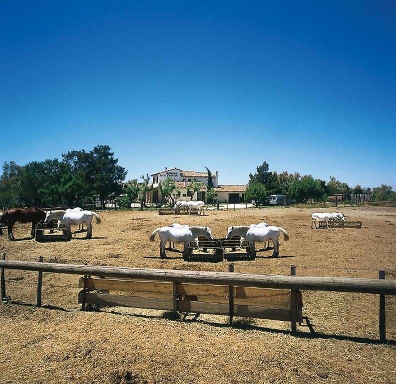 Auberge De La Fadaise Сент-Мари-де-ла-Мер Экстерьер фото