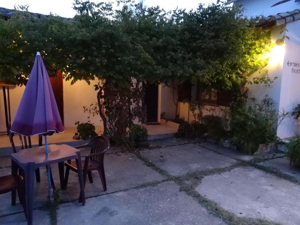 Auberge De La Fadaise Сент-Мари-де-ла-Мер Экстерьер фото