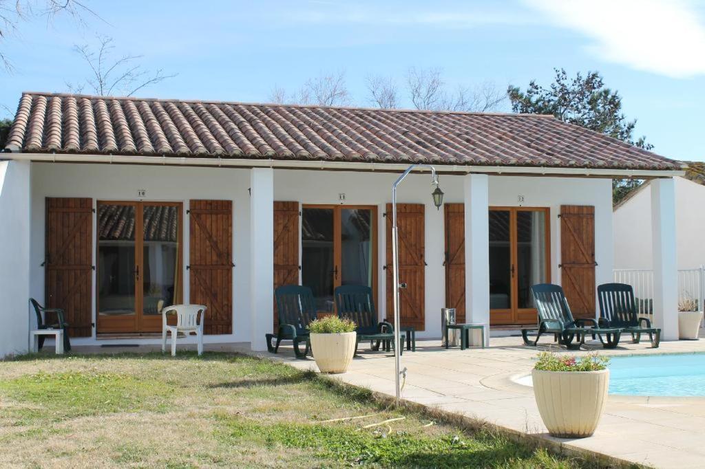Auberge De La Fadaise Сент-Мари-де-ла-Мер Экстерьер фото